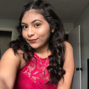 Meet your Posher, Ana